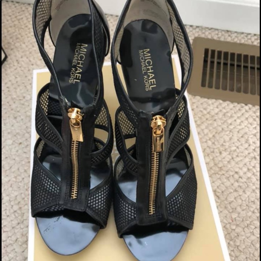New Michael Kors sandals